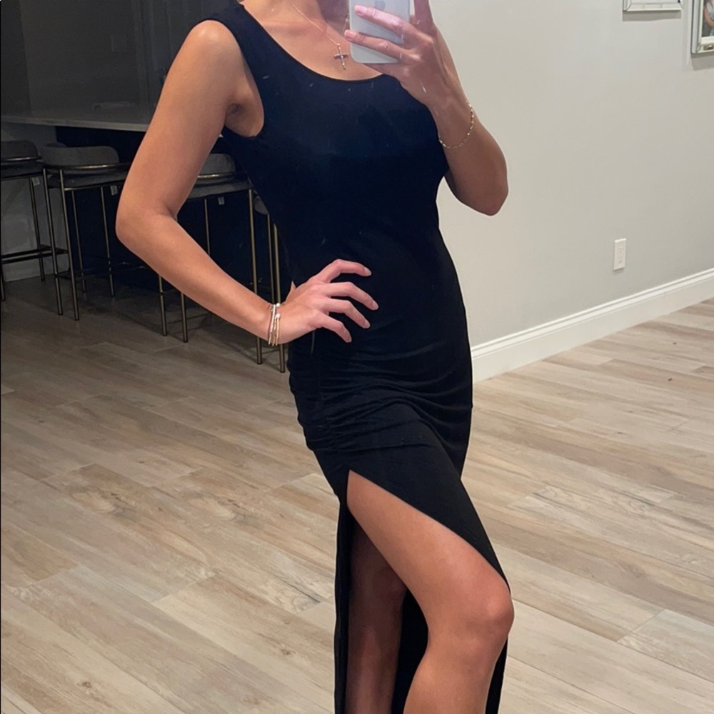 Black side slit maxi